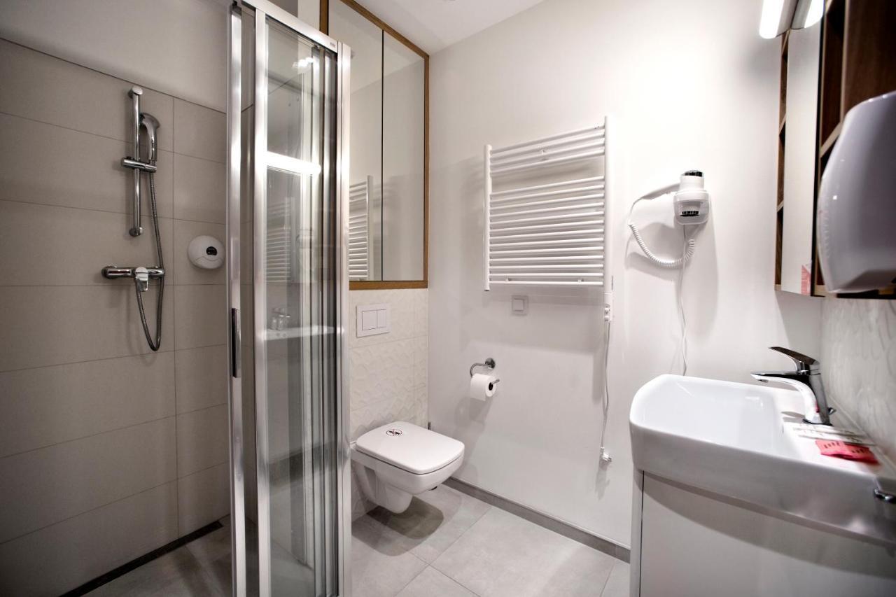 Wolska Serviced Apartments Варшава Екстер'єр фото